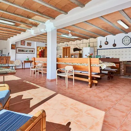 Quiet In With Amazing Pool, Paddle Court And Garden Villa