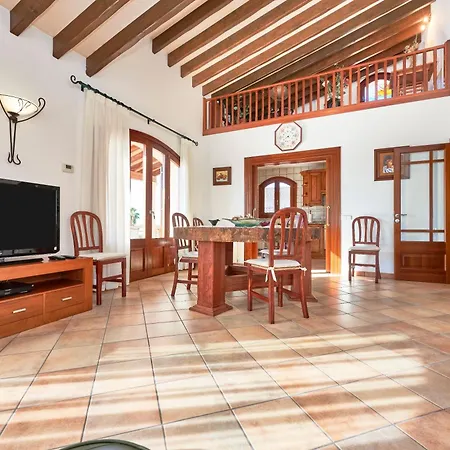 Villa Quiet In With Amazing Pool, Paddle Court And Garden