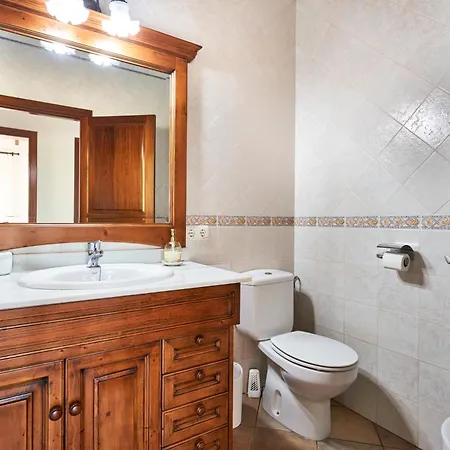Quiet In With Amazing Pool, Paddle Court And Garden Villa *