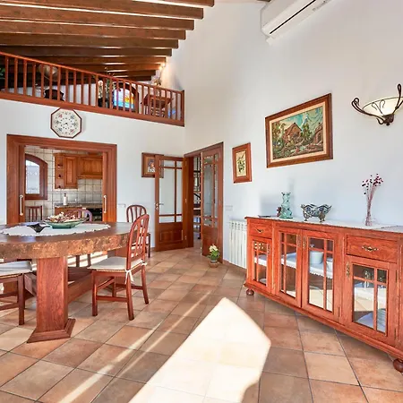 Quiet In With Amazing Pool, Paddle Court And Garden Villa